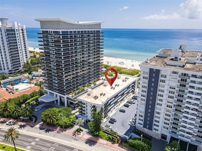 Building Photo - 5845 Collins Ave Unit 201