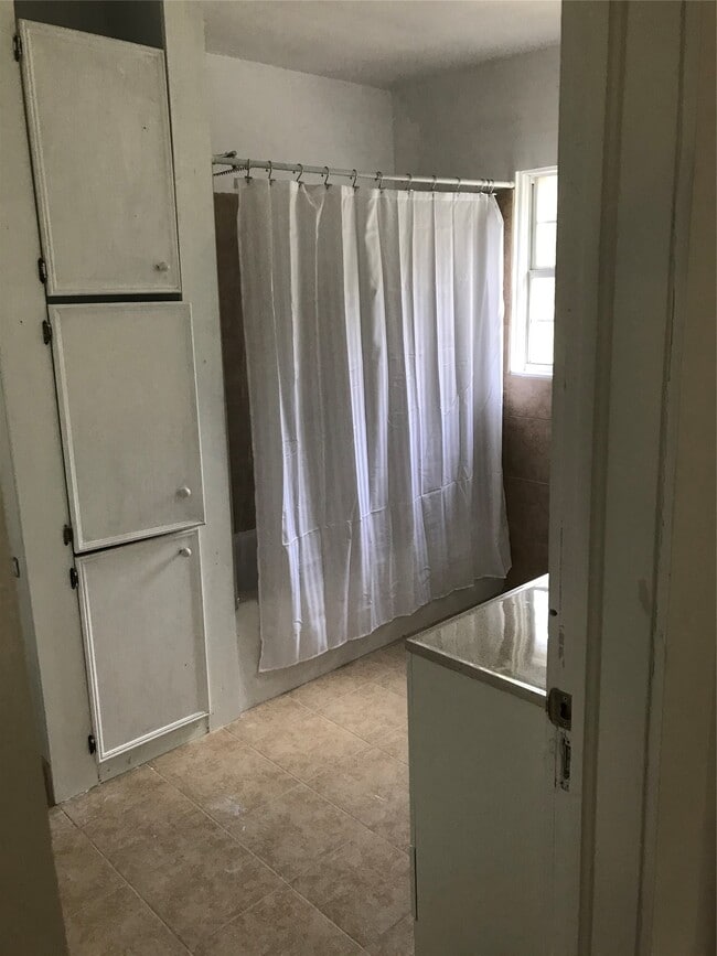 Photo - 2909 Sam Houston Ave