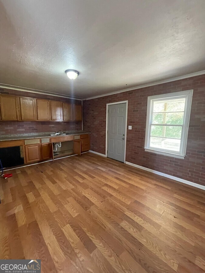 Photo - 108 Celia Dr