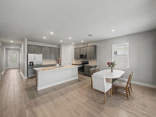 Photo - 9049 Dahlia Cir