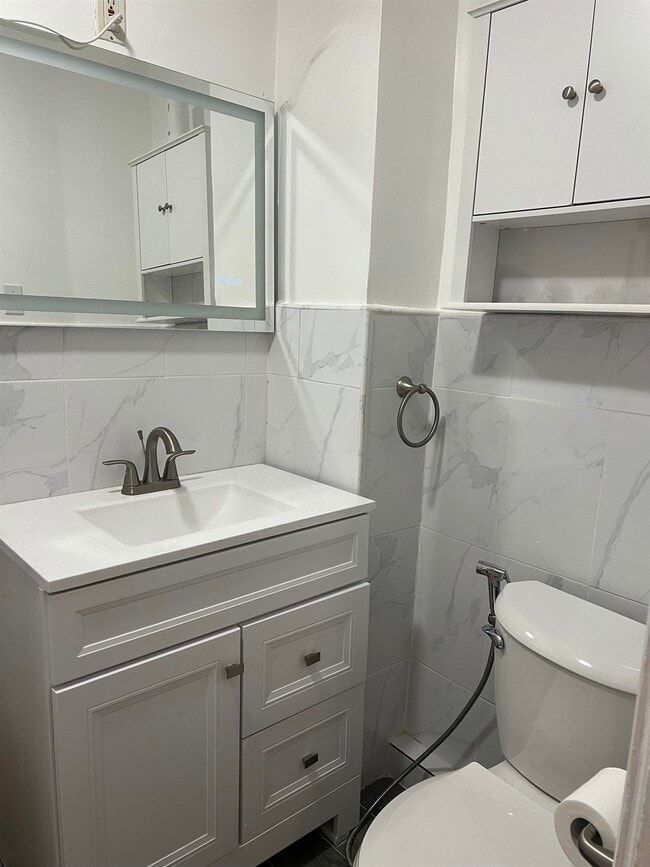 Photo - 6126 Washington St Unit 2