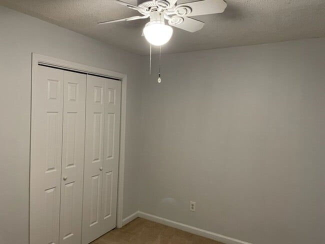 Photo - ***ASK ABOUT PAYING NO SEC DEP***645 North...