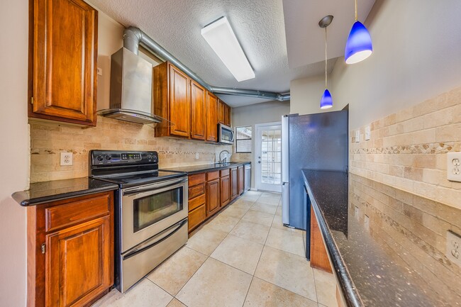 Photo - 1018 Memorial Village Dr Unidad 124