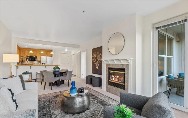 55 Williams Ave S