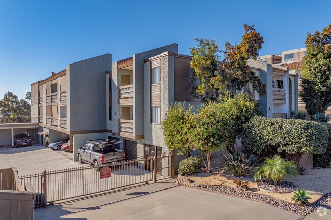 3265 C St San Diego, CA 92102 - Golden Glen Apartments