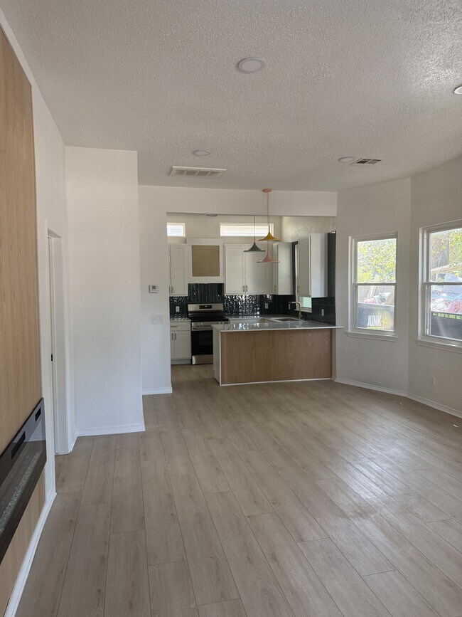 Photo - 1110 NW 42nd St