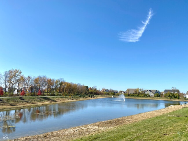 Photo - 6685 Hawthorne Dr