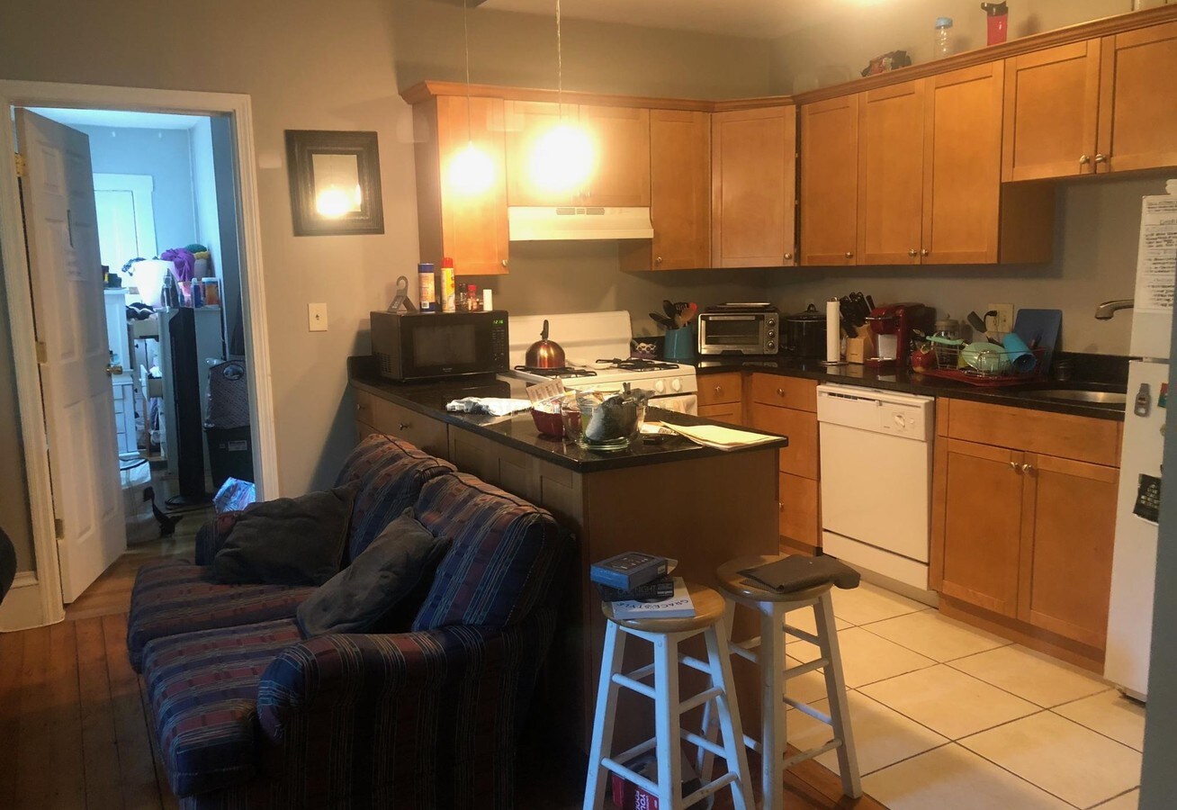 10 Homer Square Apartments Somerville, MA