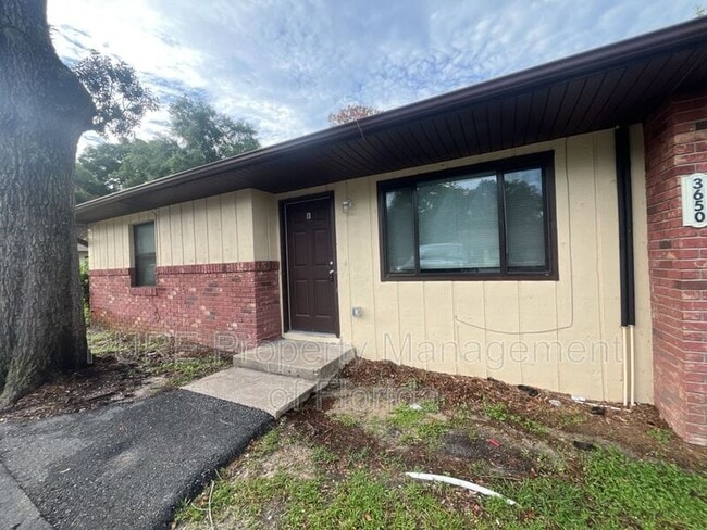 Photo - 3650 NE 41 St