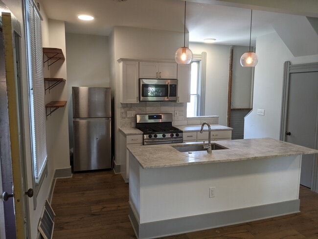 Photo - 3801 Whitman Ave Unit 4