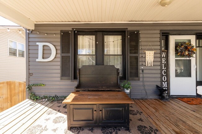 Photo - 308 W Main St