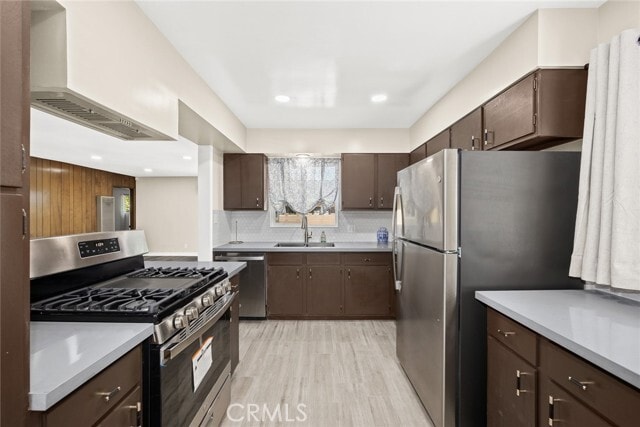 Photo - 9502 Olema St