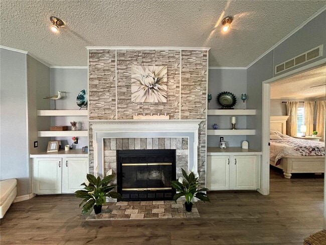 Photo - 6433 Orris St