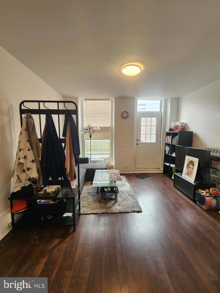 Building Photo - 40 N 40th St Unit 1F