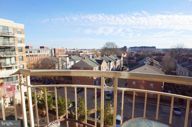 Building Photo - 1200 Braddock Pl Unit 601