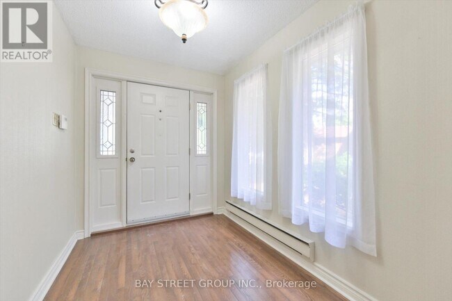 Photo - 33 Kilchurn Castle Dr