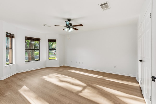 Photo - 2005 Jasper Ln