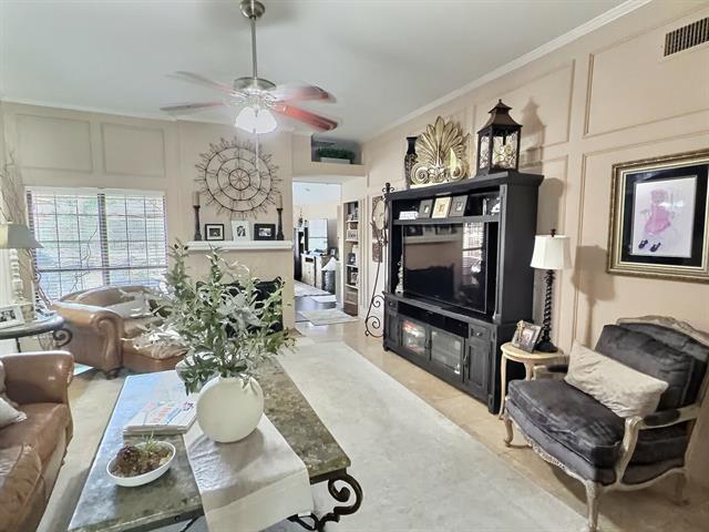 Photo - 721 Eagle Dr