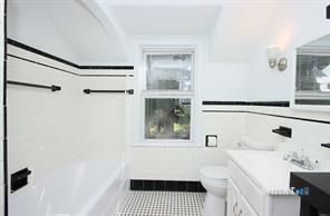 Photo - 322 Deerfield Rd