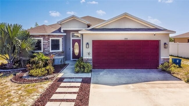 Building Photo - Large Home with Screened Back Porch