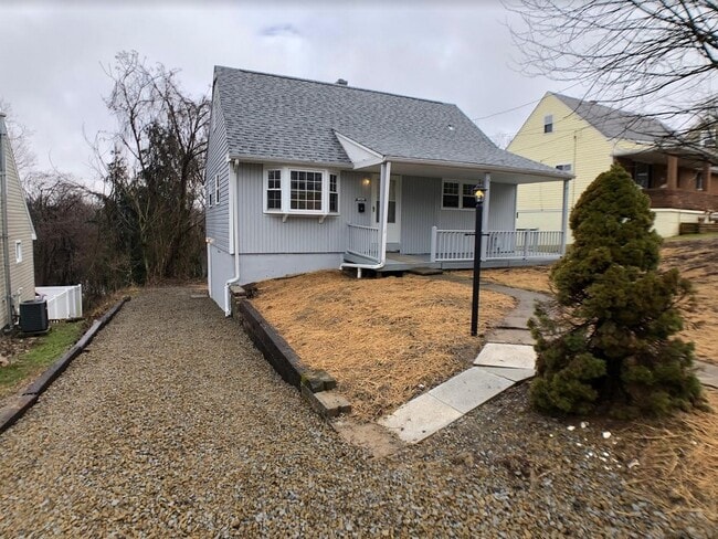 Photo - 349 Whittier Dr