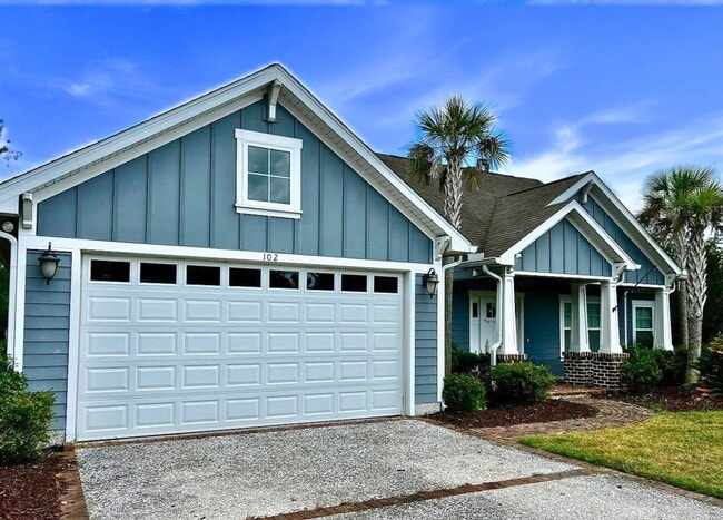 Building Photo - 3/2 updated home with amenities