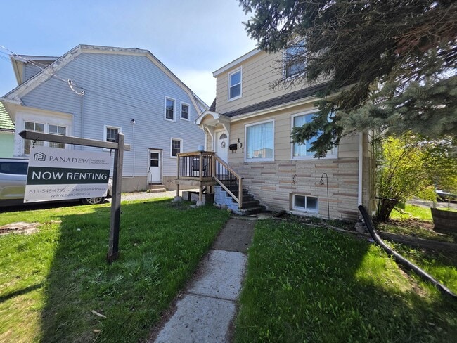 Building Photo - 401 MacDonnell St