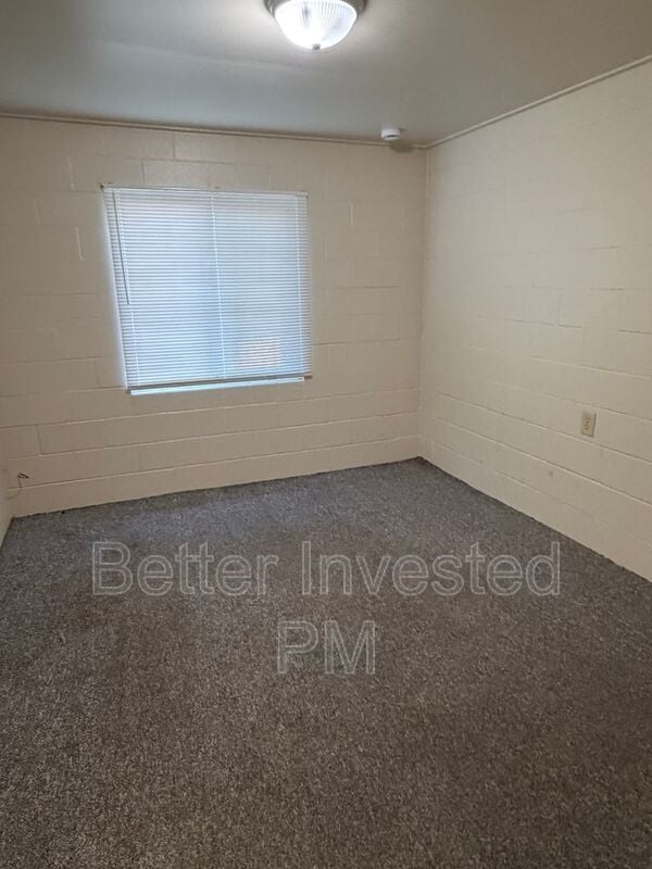 Photo - 540 Talmage Rd Unit Apt E