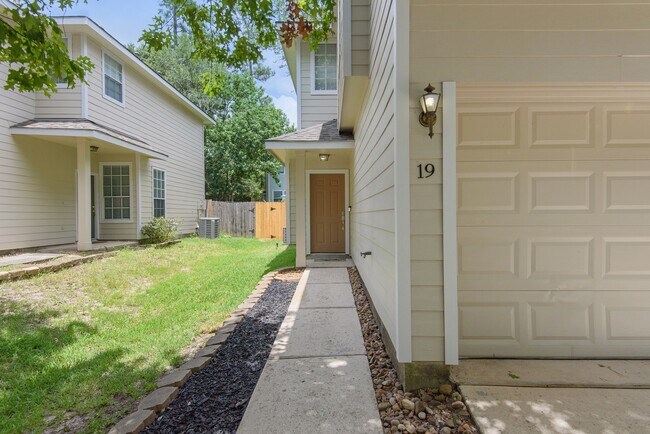 Photo - 19 Musk Rose Ct