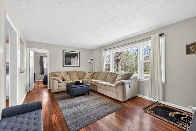 Photo - 33356 N Sears Blvd