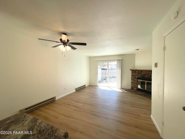 1230 Stetson Rd