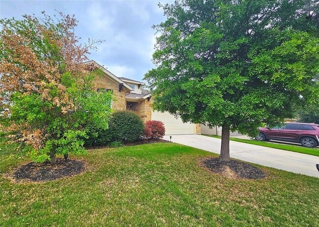 Photo - 637 Palmilla St