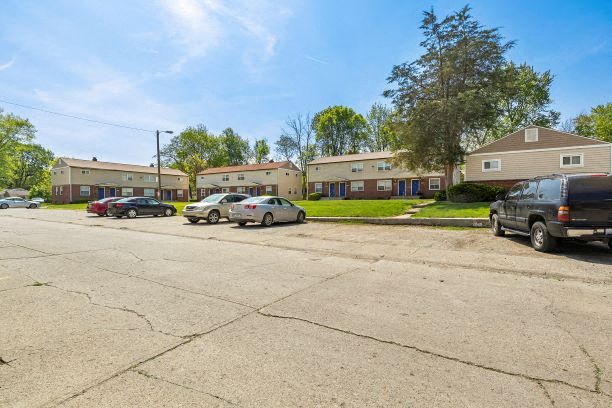 Glen Ridge Manor Townhomes and Flats