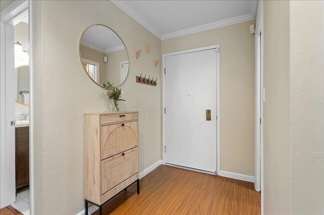 Photo - 1311 Webster St Unit E103