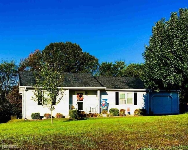 Building Photo - 126 Schwarzkopf St