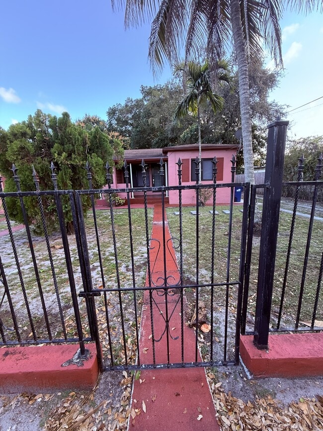 Photo - 532 NW 106th St