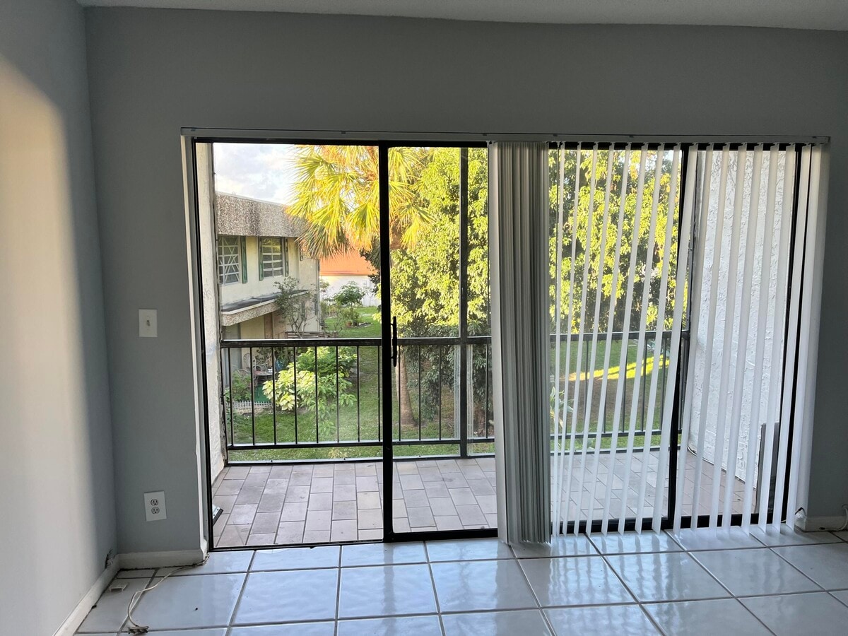 Photo - 1195 NW 16th Ave Apartment Unit 4