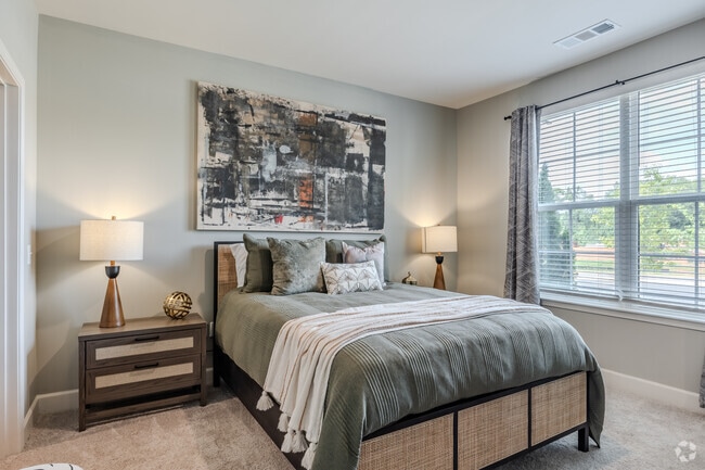 2BR, 2BA - 1117SF - Bedroom 1