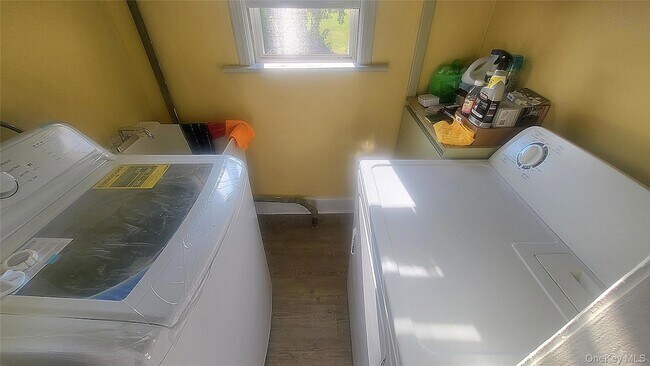 Photo - 34 Manitou Ave