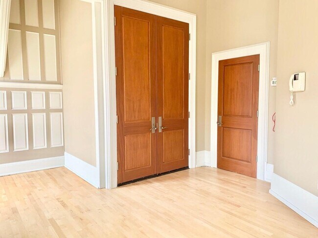 Photo - 1001 North Dr. Martin Luther King Jr. Drive