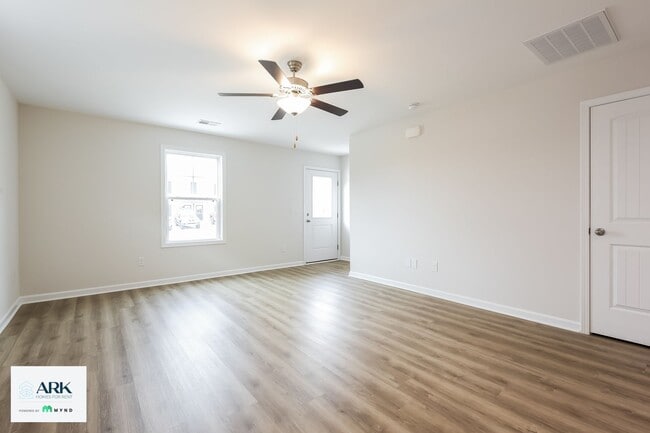 Photo - 617 Green Wigeon Rd