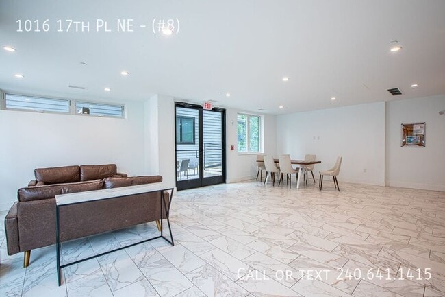 Photo - 1016 17th Pl NE