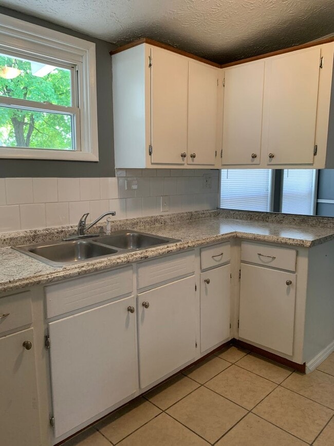 Photo - 3 Bedroom Ranch Style Home with Carport & Shed