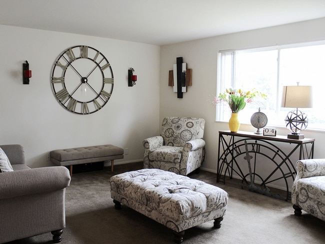 Photo - Imperial Gardens