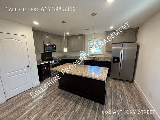 Photo - 668 Anthony St