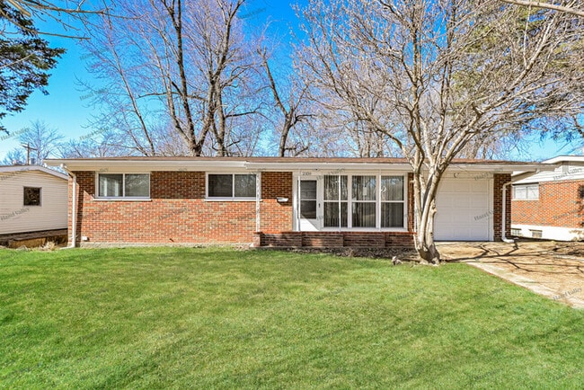 Building Photo - 2359 Hallwood Dr