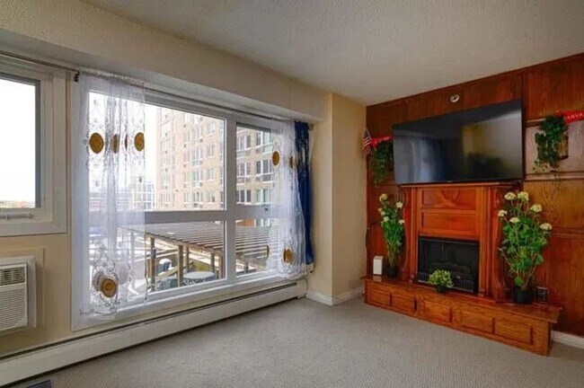 Photo - Gorgeous Condo in Coveted Centre Village of Minneapolis! Unidad 1613