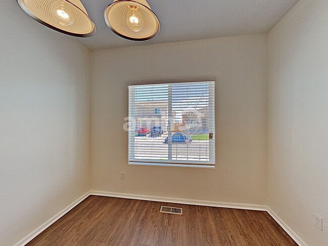 Photo - 551 Reserve Ave