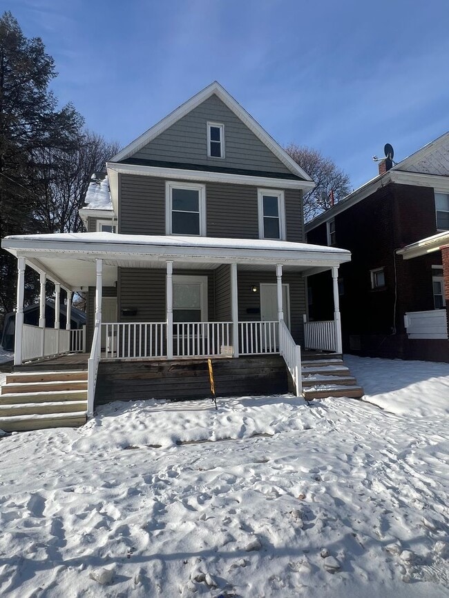 Building Photo - 314-16 Poplar St Unit #2