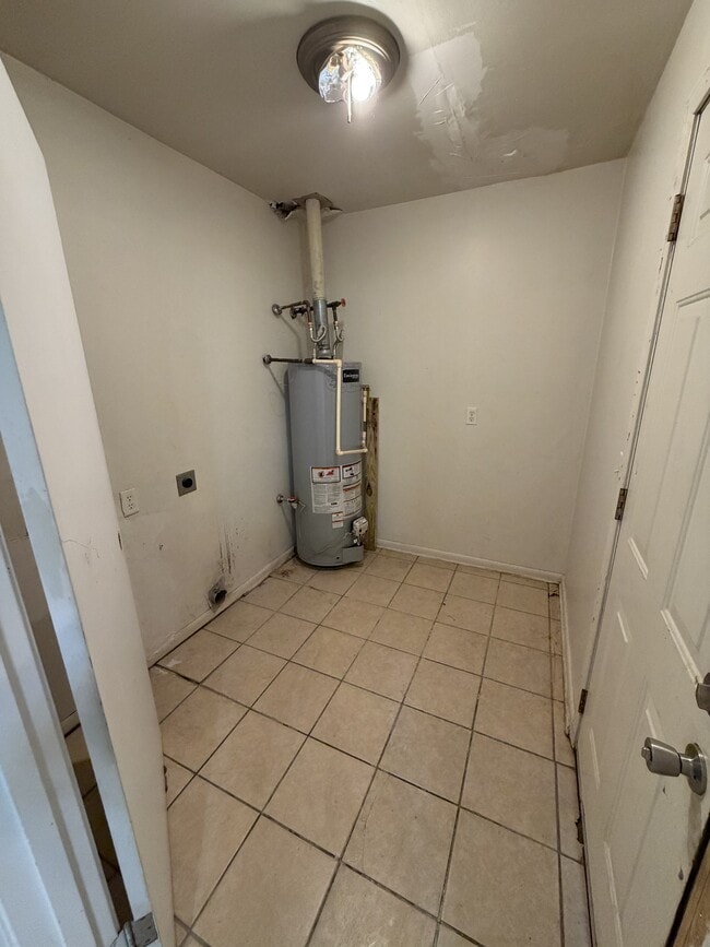 Photo - 617 Damaka Dr